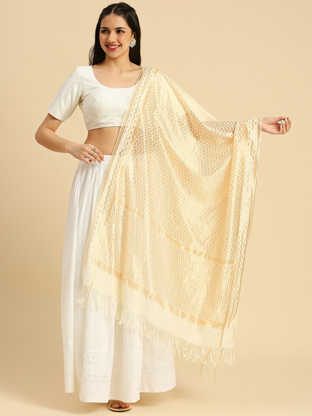 

Dupatta Bazaar Woven Design Zari Dupatta, Cream