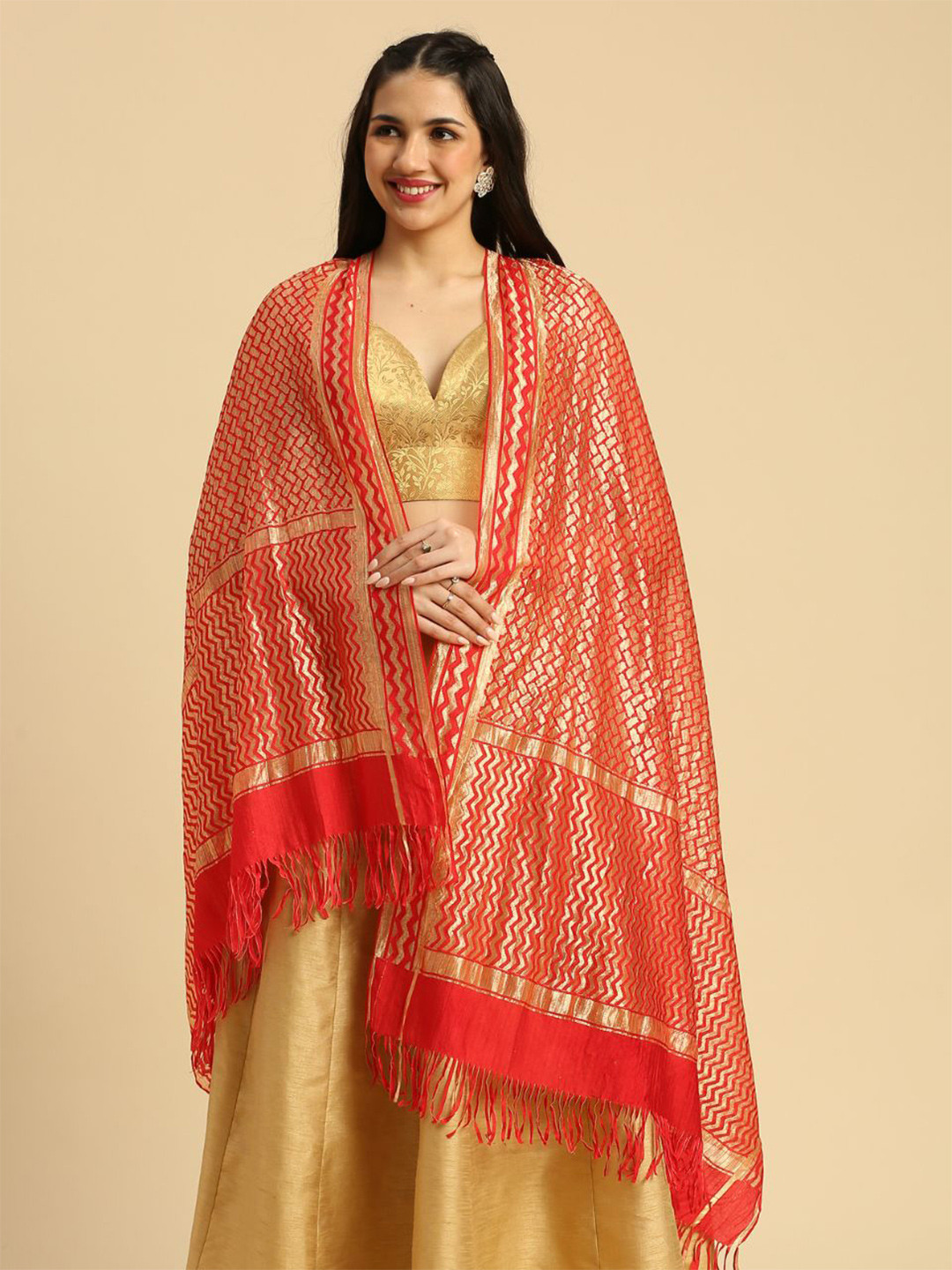 

Dupatta Bazaar Woven Design Zari Dupatta, Red