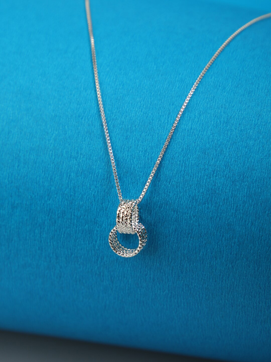 

Zeraki Jewels Silver-Plated Lucky Pot Pendant Pendant With Chain