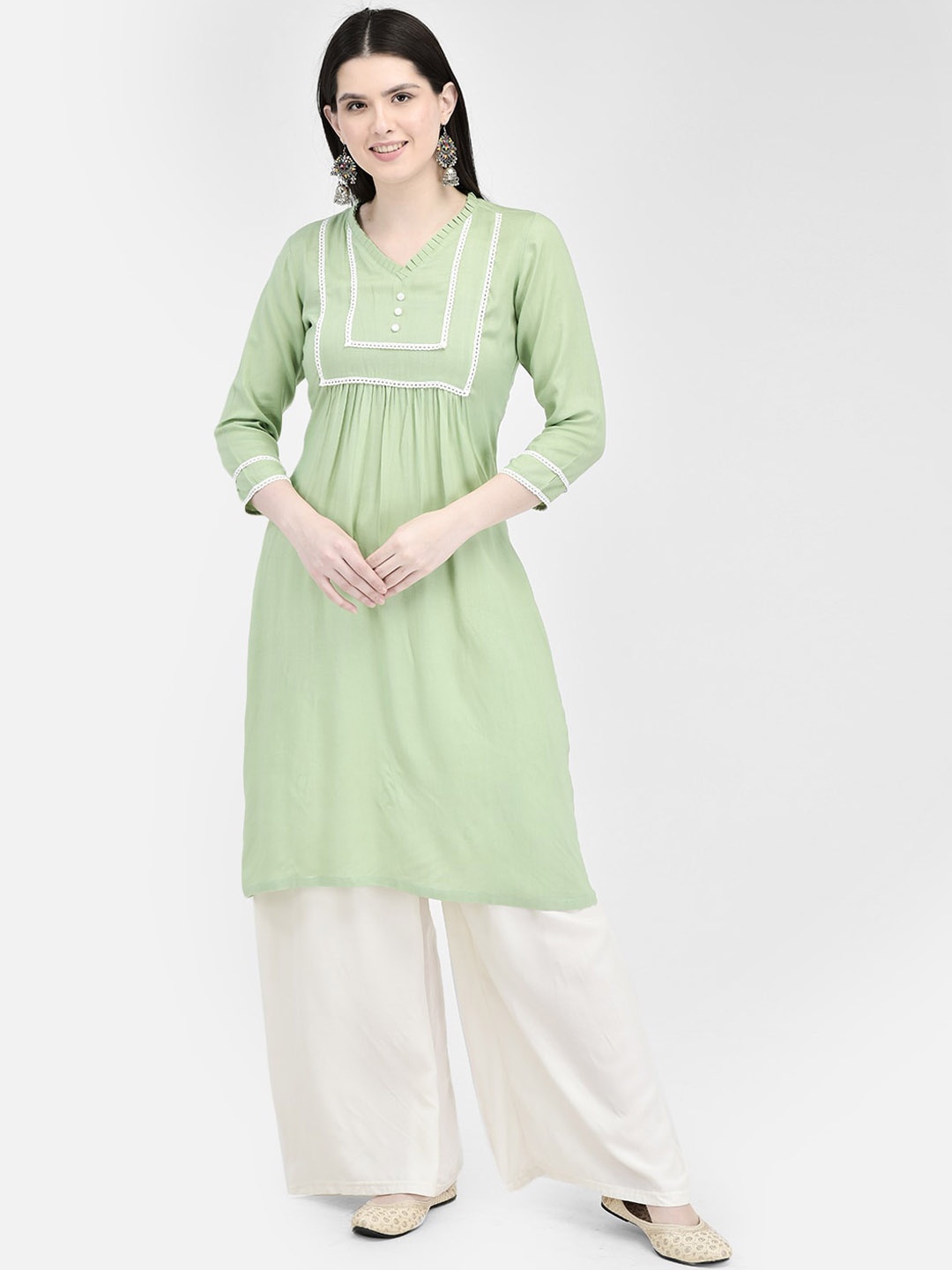 

Ojjasvi V-Neck Pleated Straight Regular Kurta, Green