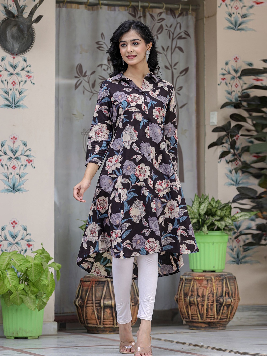 

KAAJH Floral Printed Pure Cotton Kurta, Black