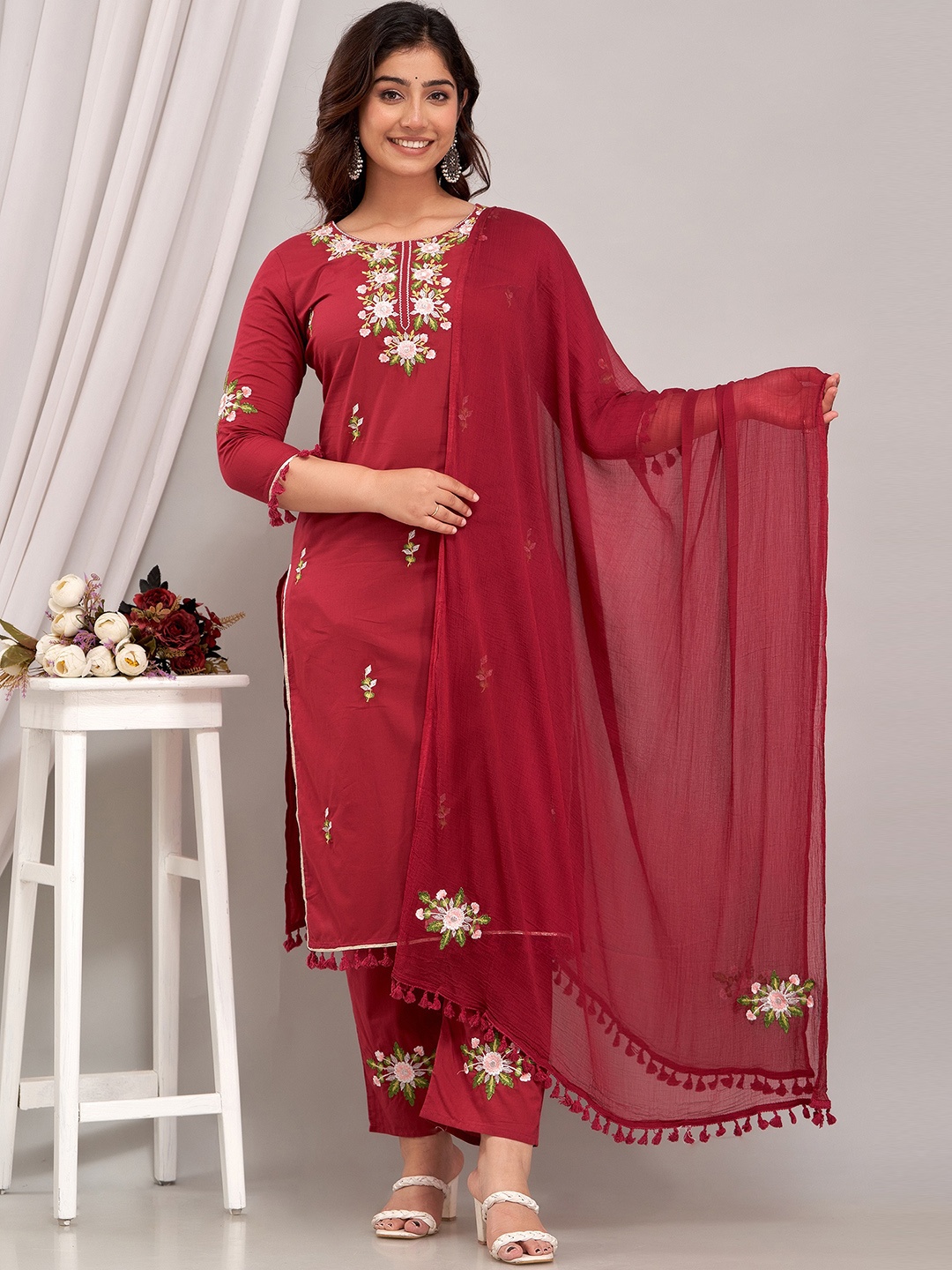 

Prakhya Floral Embroidered Regular Kurta With Trousers & Dupatta, Maroon