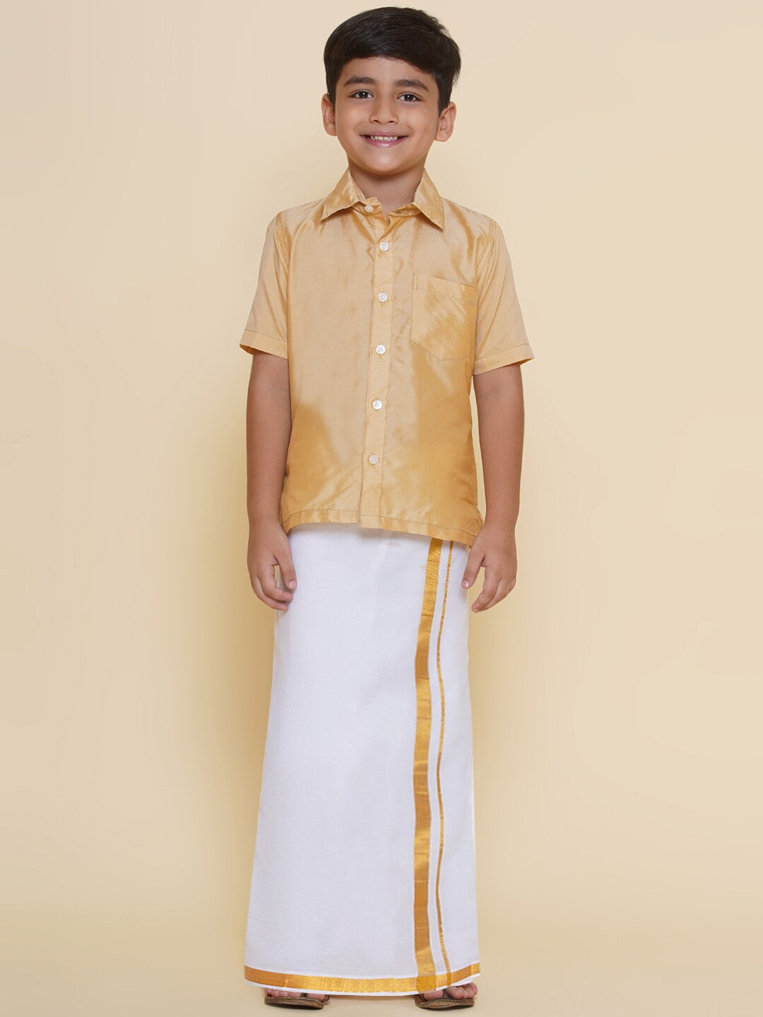 

Sethukrishna Boys Shirt Collar Short Sleeves Clothing Set, Beige