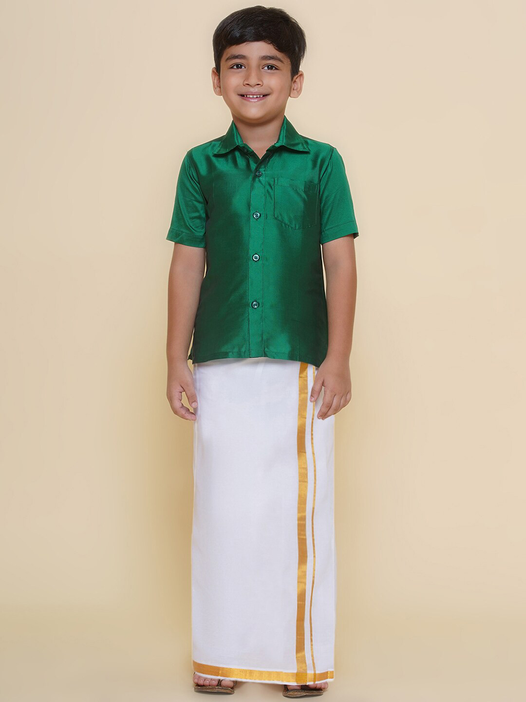

Sethukrishna Boys Shirt Collar Short Sleeves Clothing Set, Green