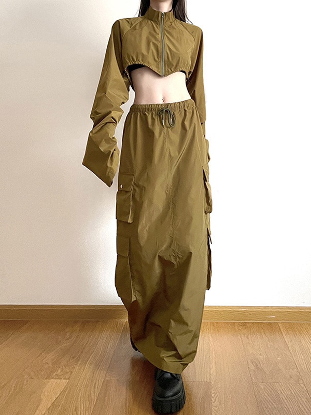 

LULU & SKY Crop Top With Skirt Co-Ords, Green