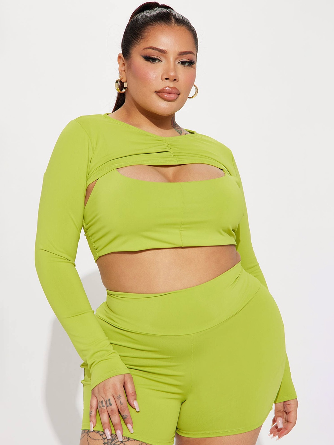 

LULU & SKY Round Neck Crop Top With Shorts, Green