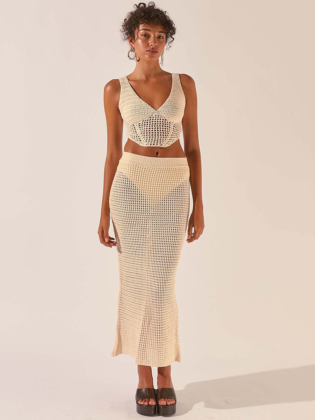 

LULU & SKY Self-Design V-Neck Top With Maxi Skirts, Off white