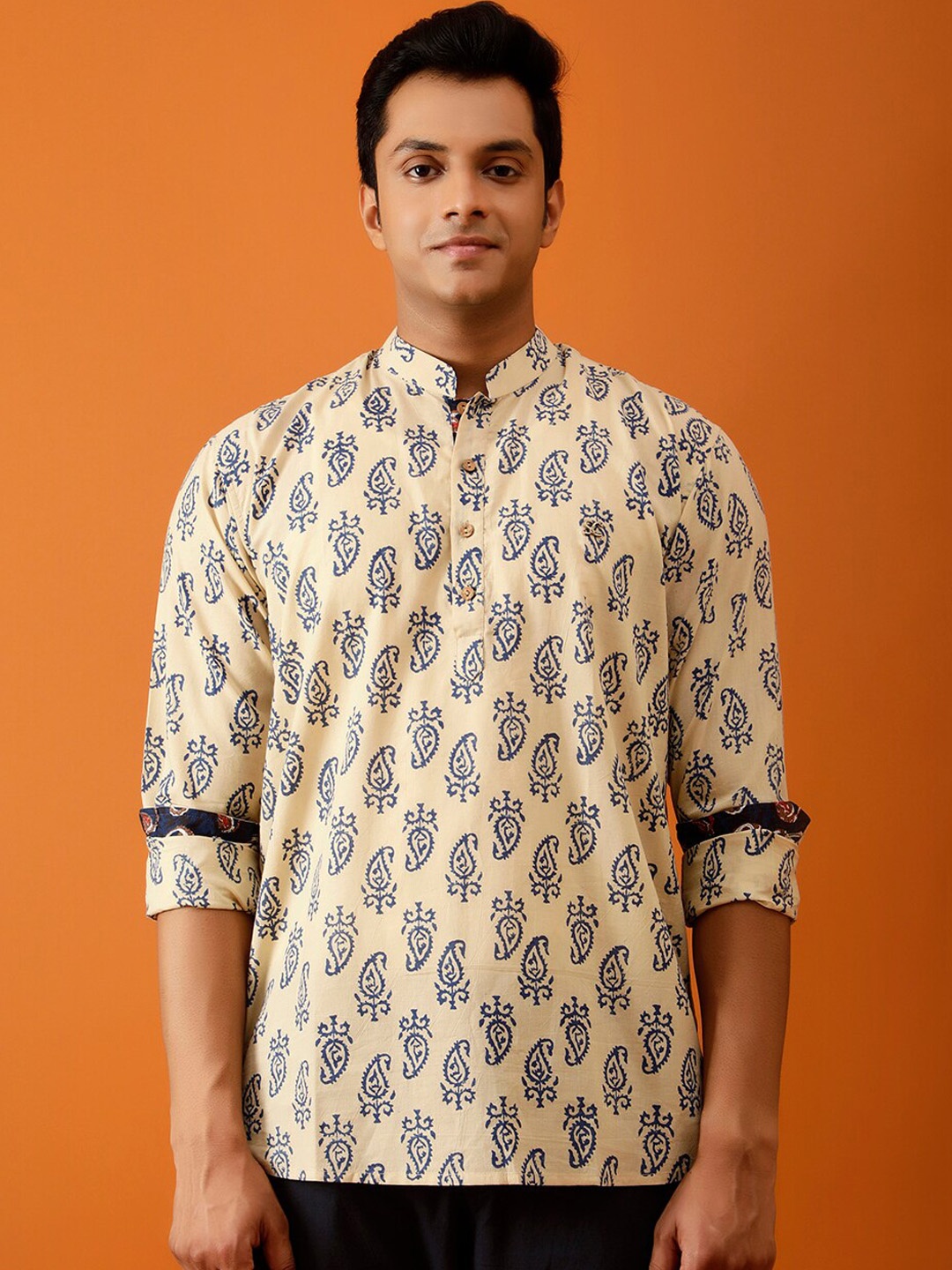 

Streaks & Crosses Paisley Printed Mandarin Collar Regular Cotton Kurta, Beige