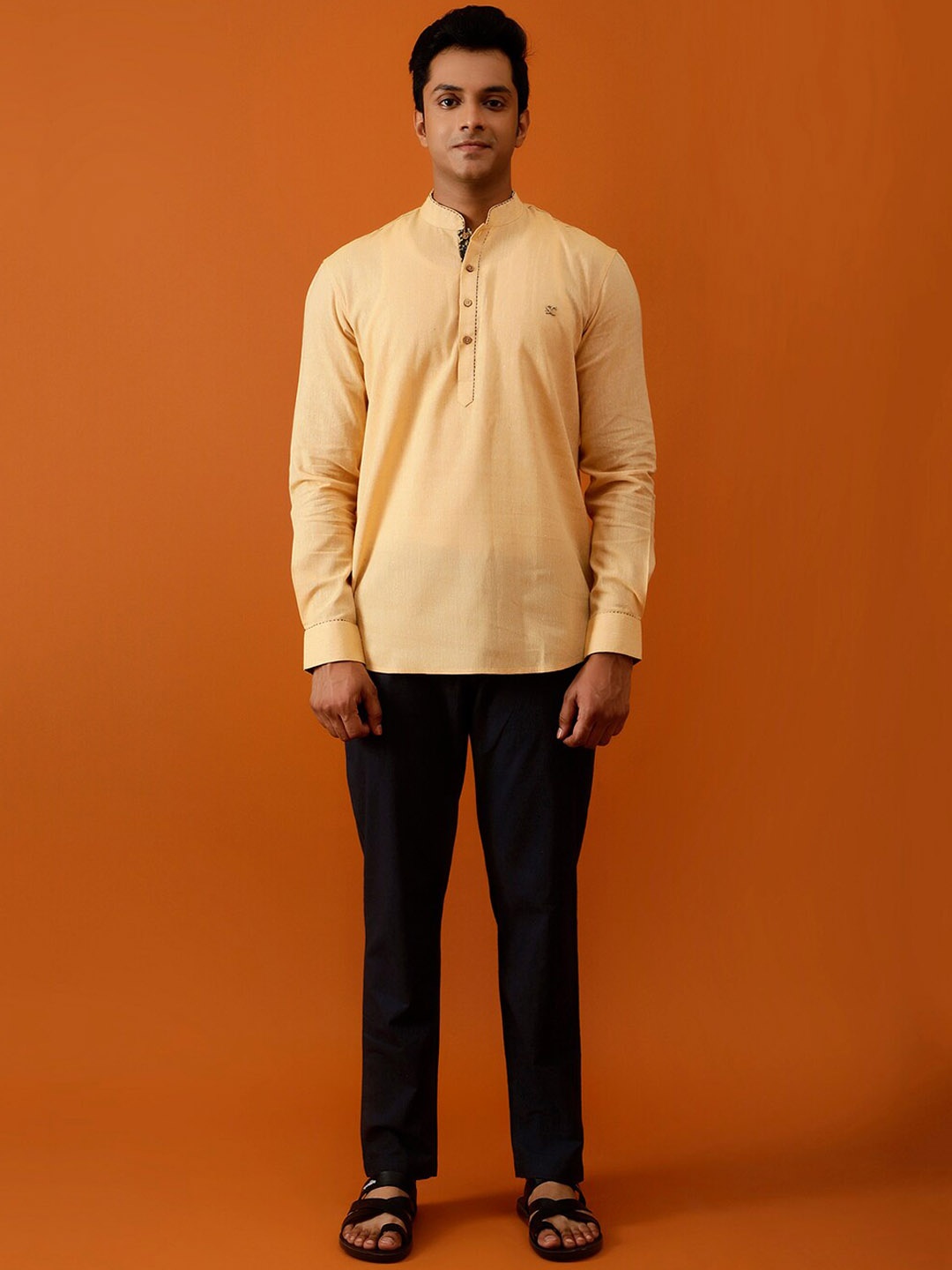 

Streaks & Crosses Mandarin Collar Regular Cotton Kurta, Yellow