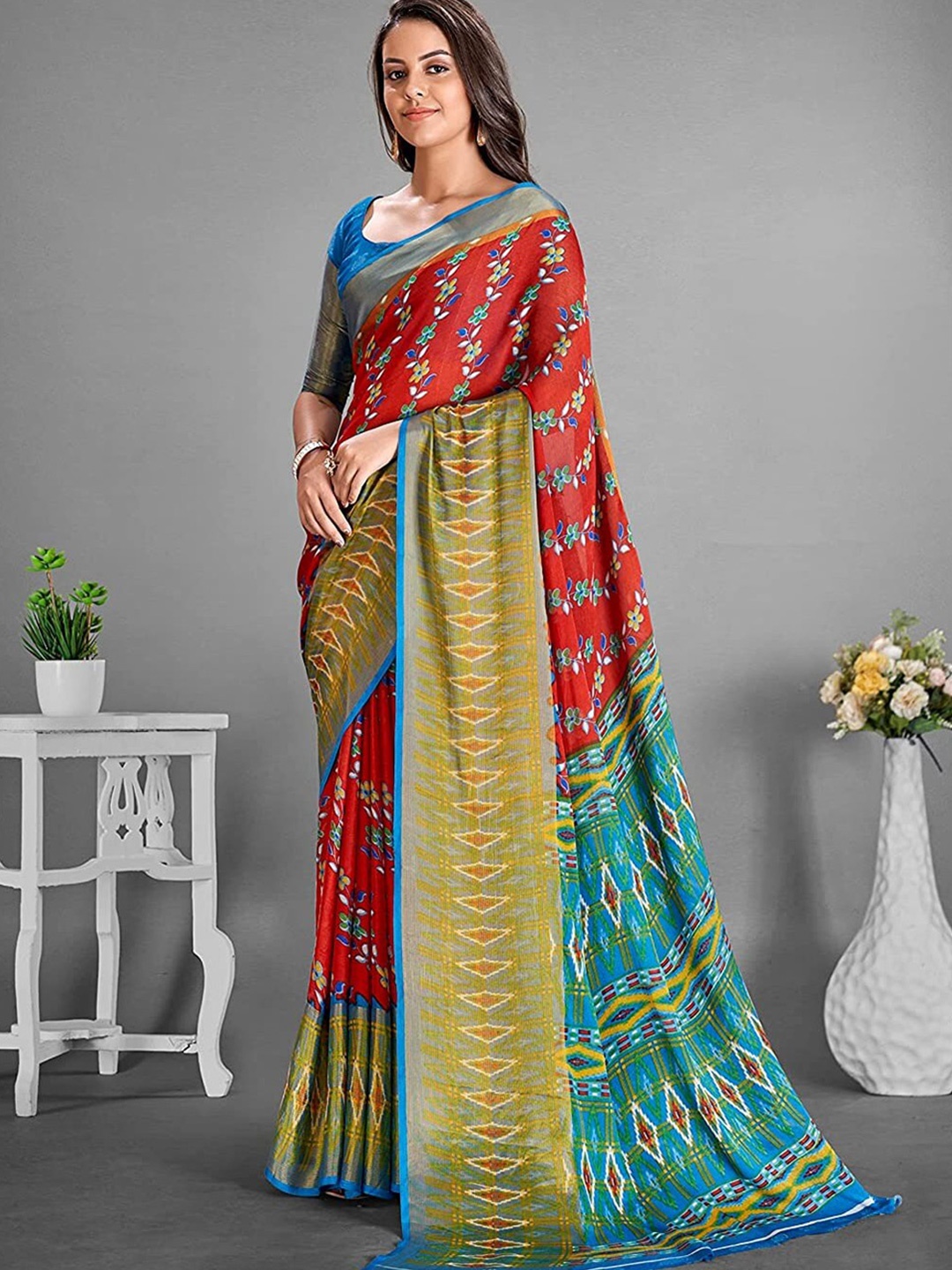 

KALINI Floral Printed Pure Chiffon Saree, Red