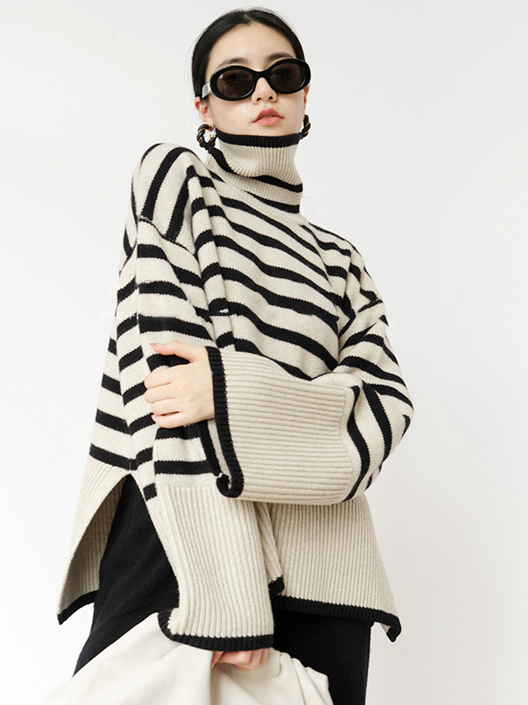 

LULU & SKY Women Striped Contrast Jumper Sweatshirt, Off white