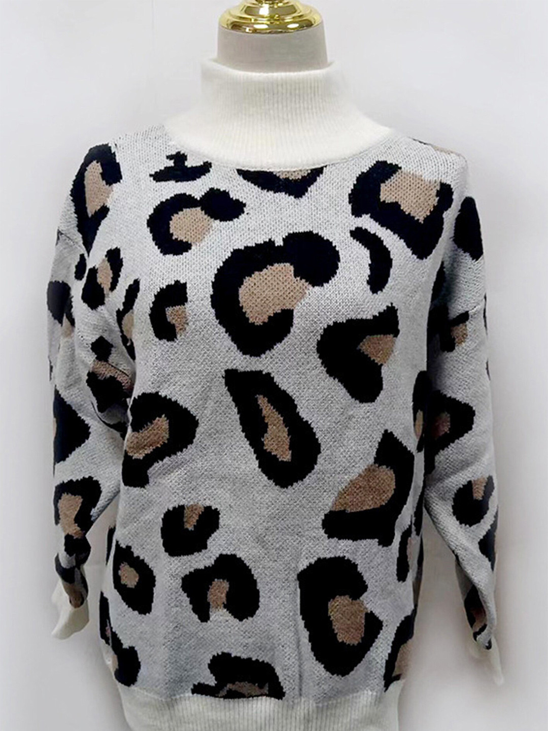 

LULU & SKY Animal Skin Printed Round Neck Drop Shoulder Sleeves Pullover, Grey