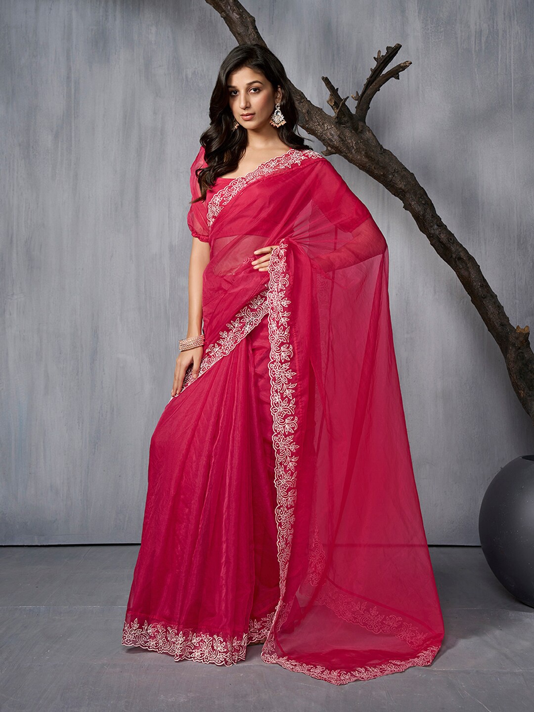 

Inddus Floral Embroidered Organza Saree, Magenta