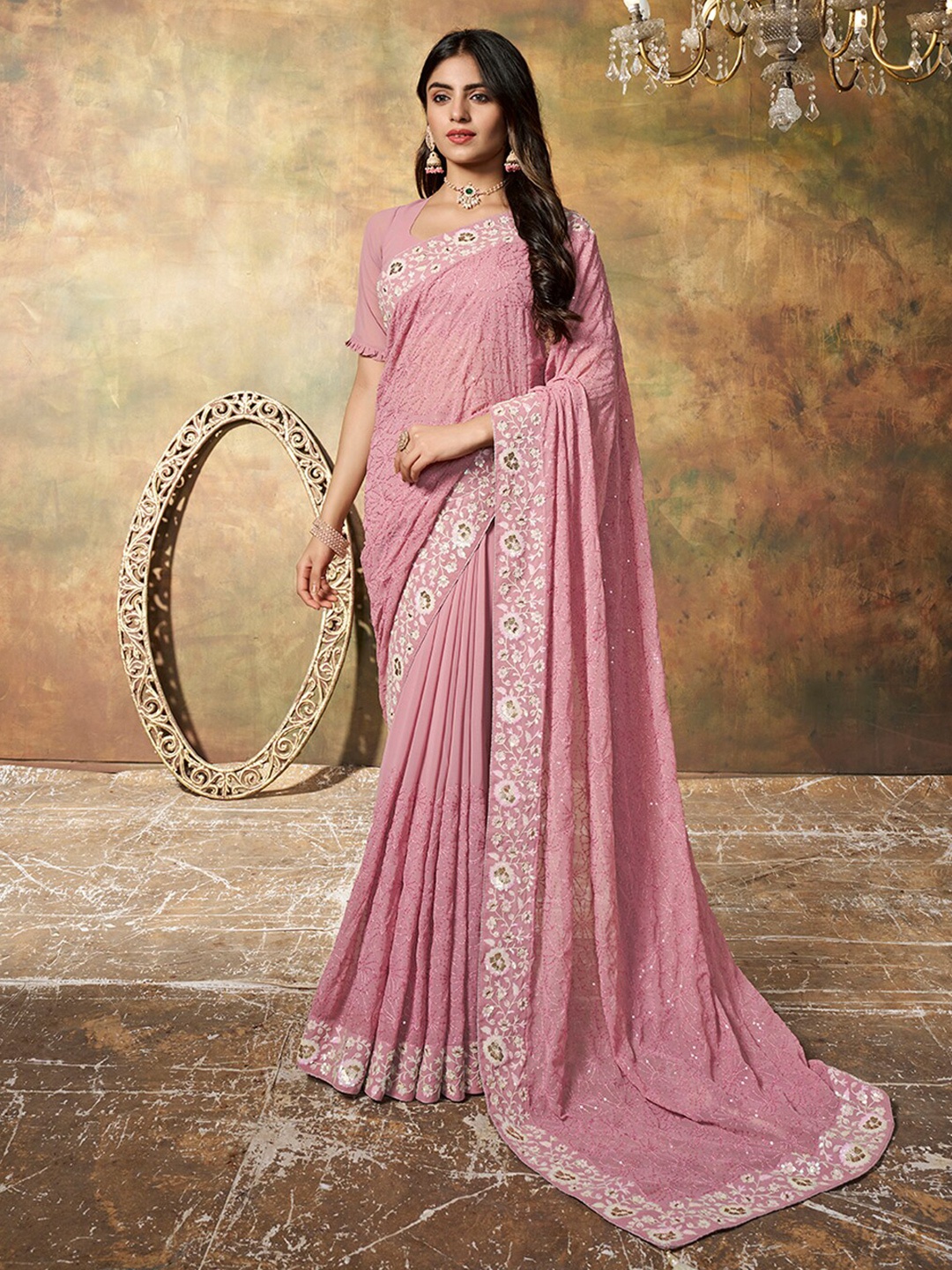 

Inddus Floral Embroidered Sequinned Saree, Pink