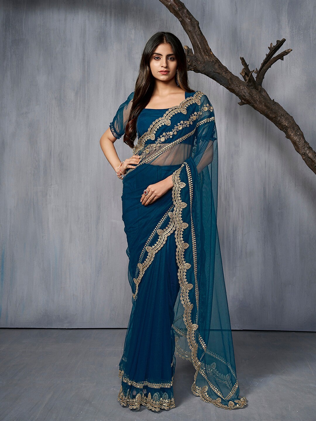 

Inddus Embroidered Sequinned Net Saree, Teal