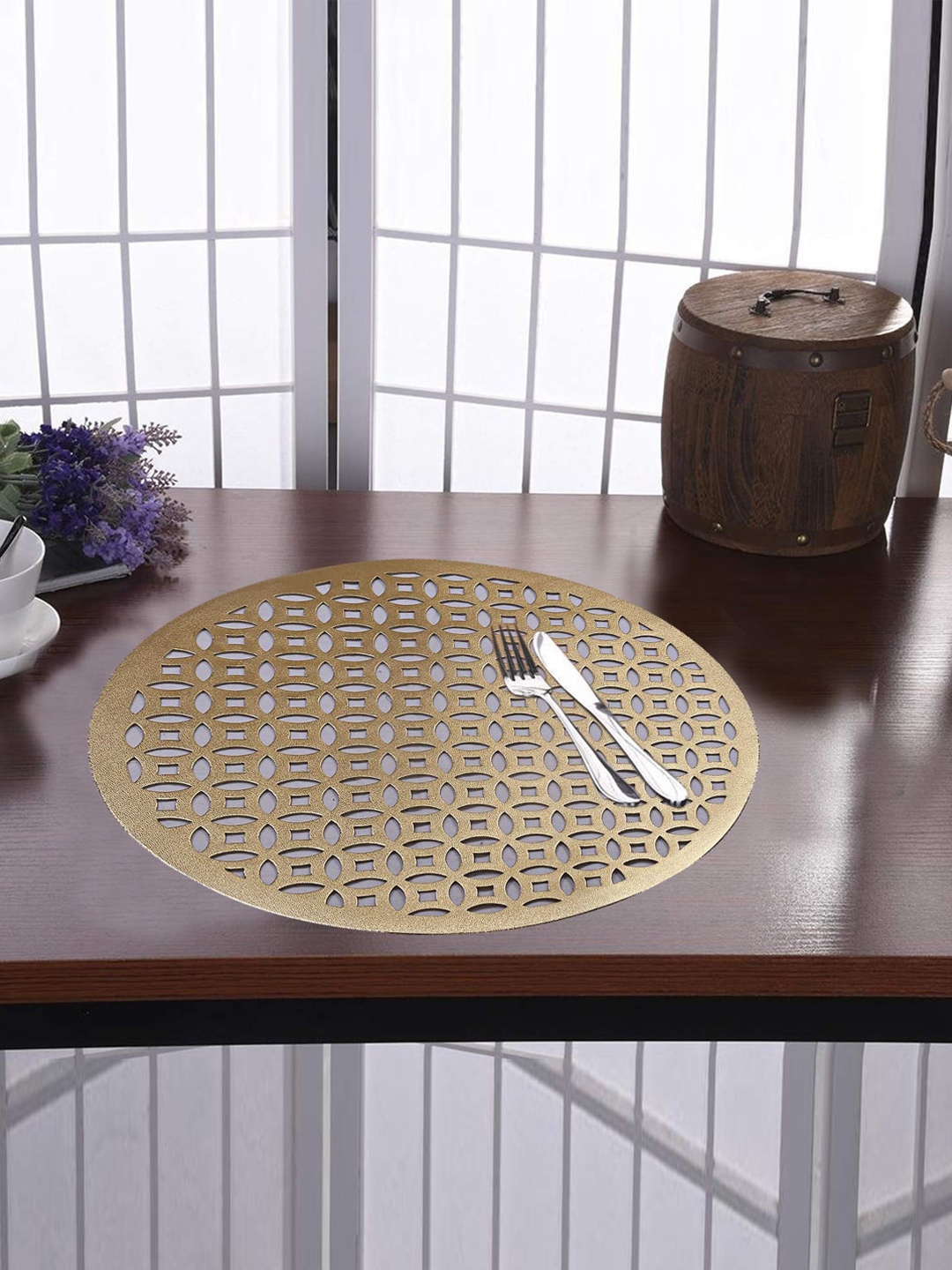 

Kuber Industries Gold Toned 6 Pieces Cut-Out Detail Round Table Placemats