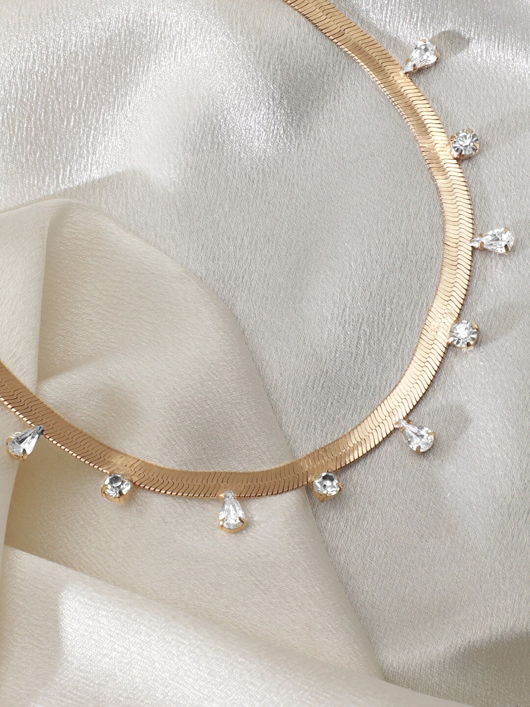 

Rubans Voguish Gold-Toned & White Gold-Plated Necklace