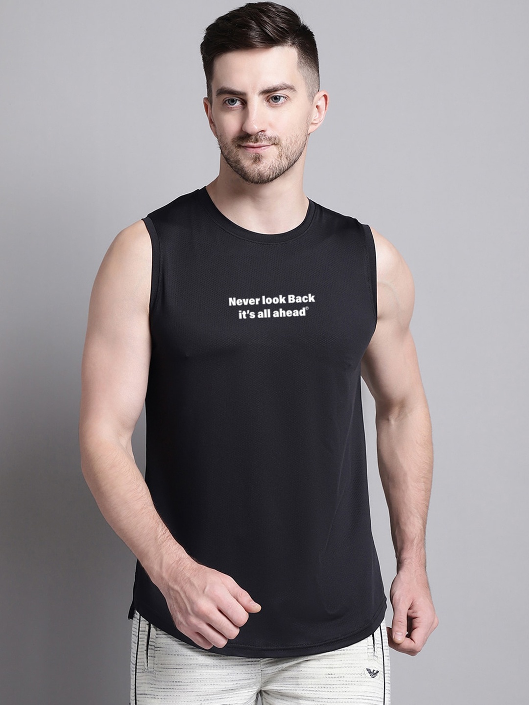 

Friskers Typography Printed Sleeveless Slim Fit Gym Vests MST486-3678-01-S, Black