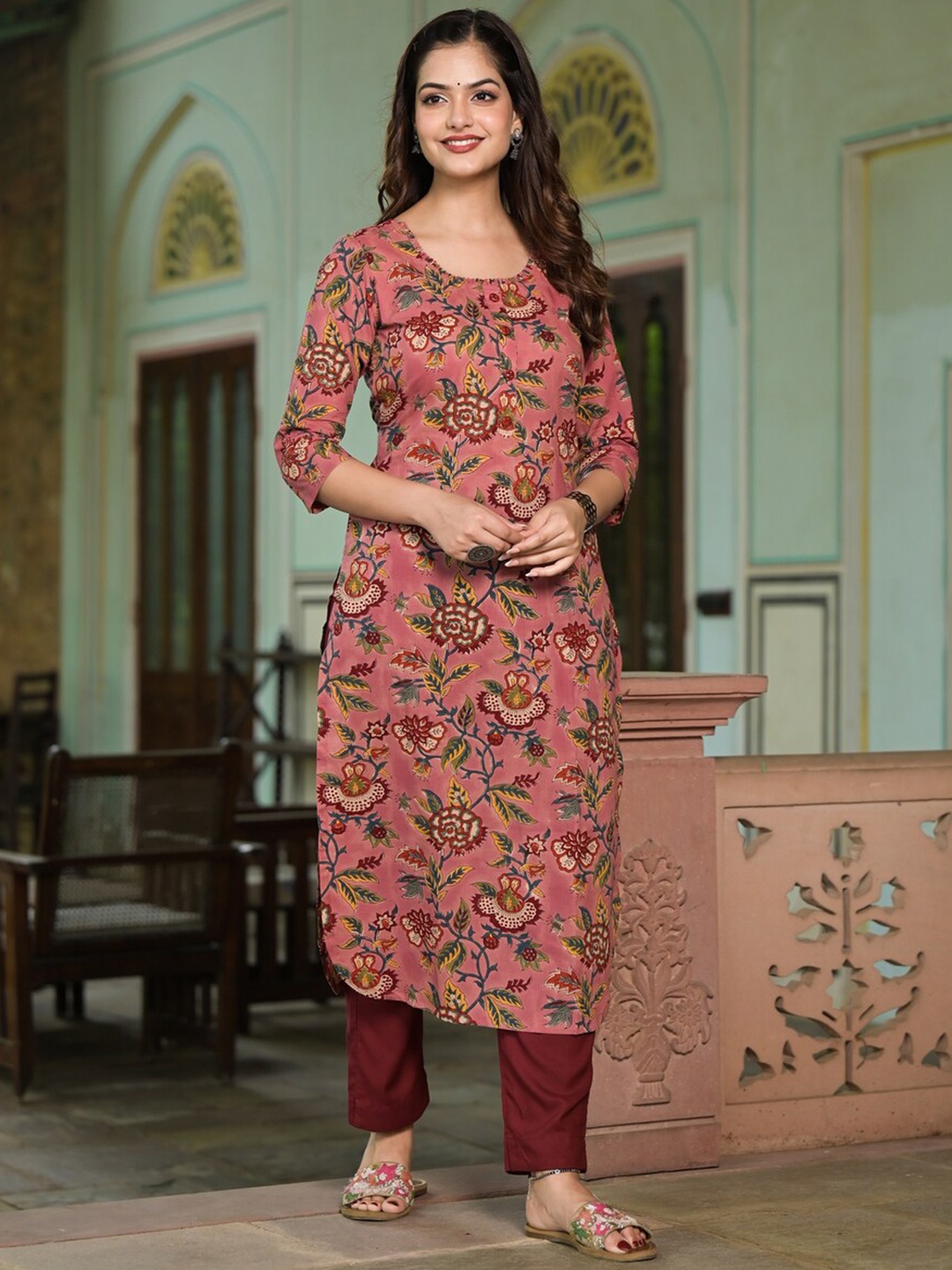 

Jaipuri Adaah Floral Printed Straight Cotton Kurta, Peach