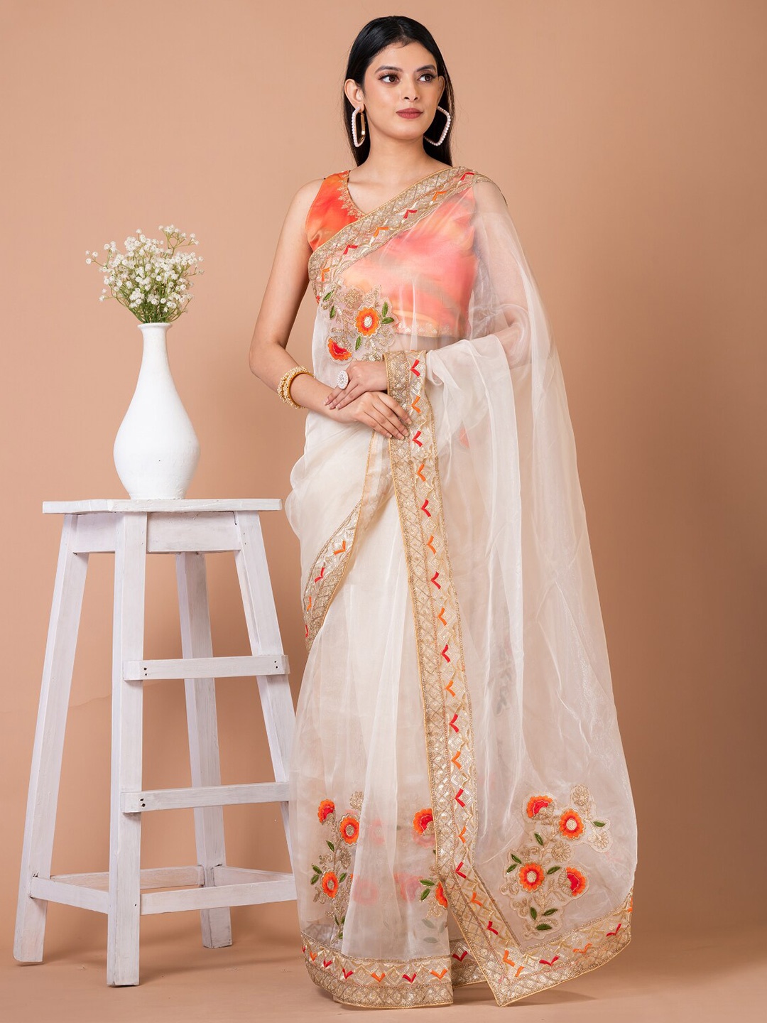 

Angroop Floral Embroidered Organza Saree, Off white