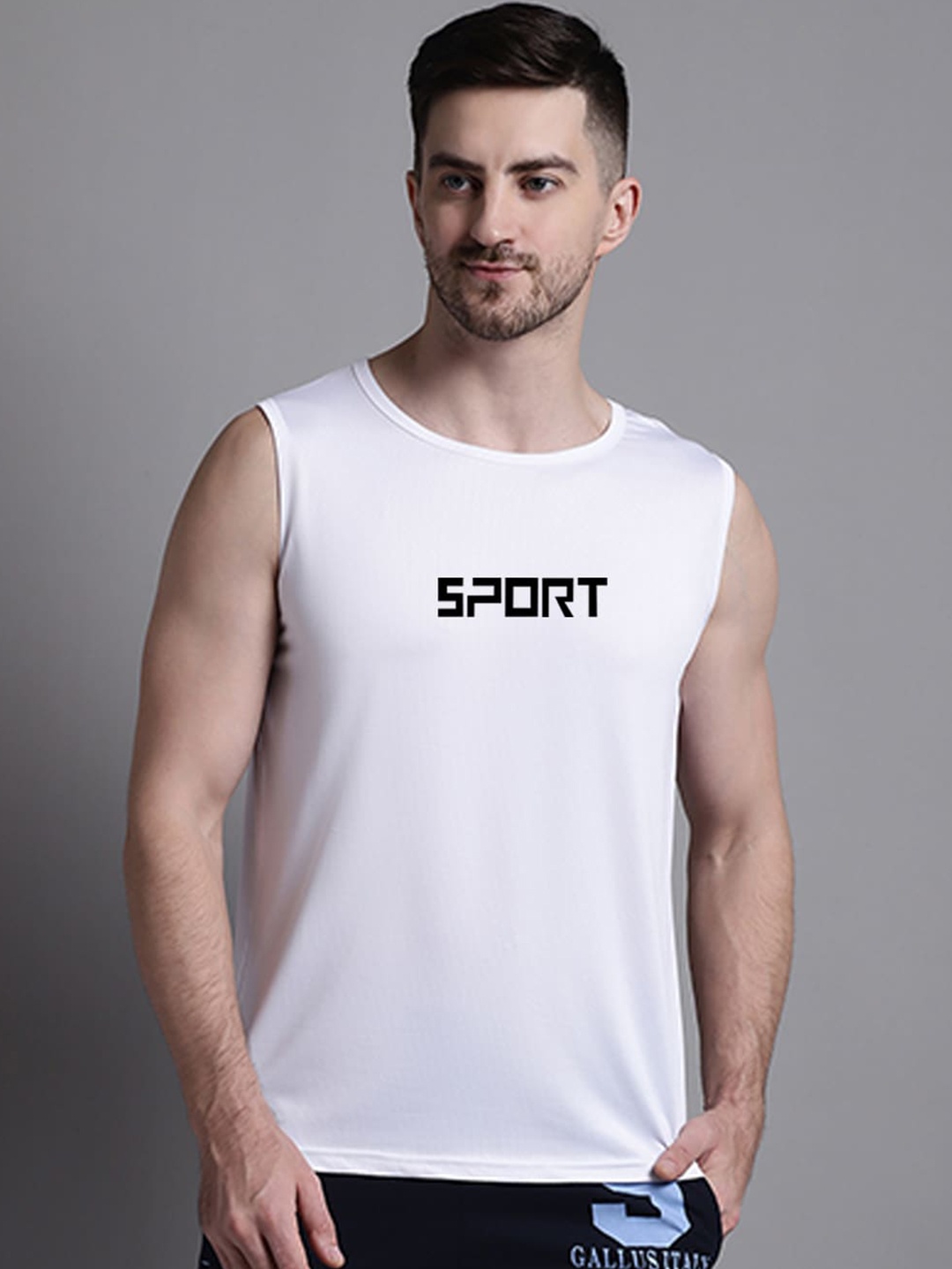 Friskers Slim Fit Typography Printed Round Neck Sleeveless Running T-shirt, White