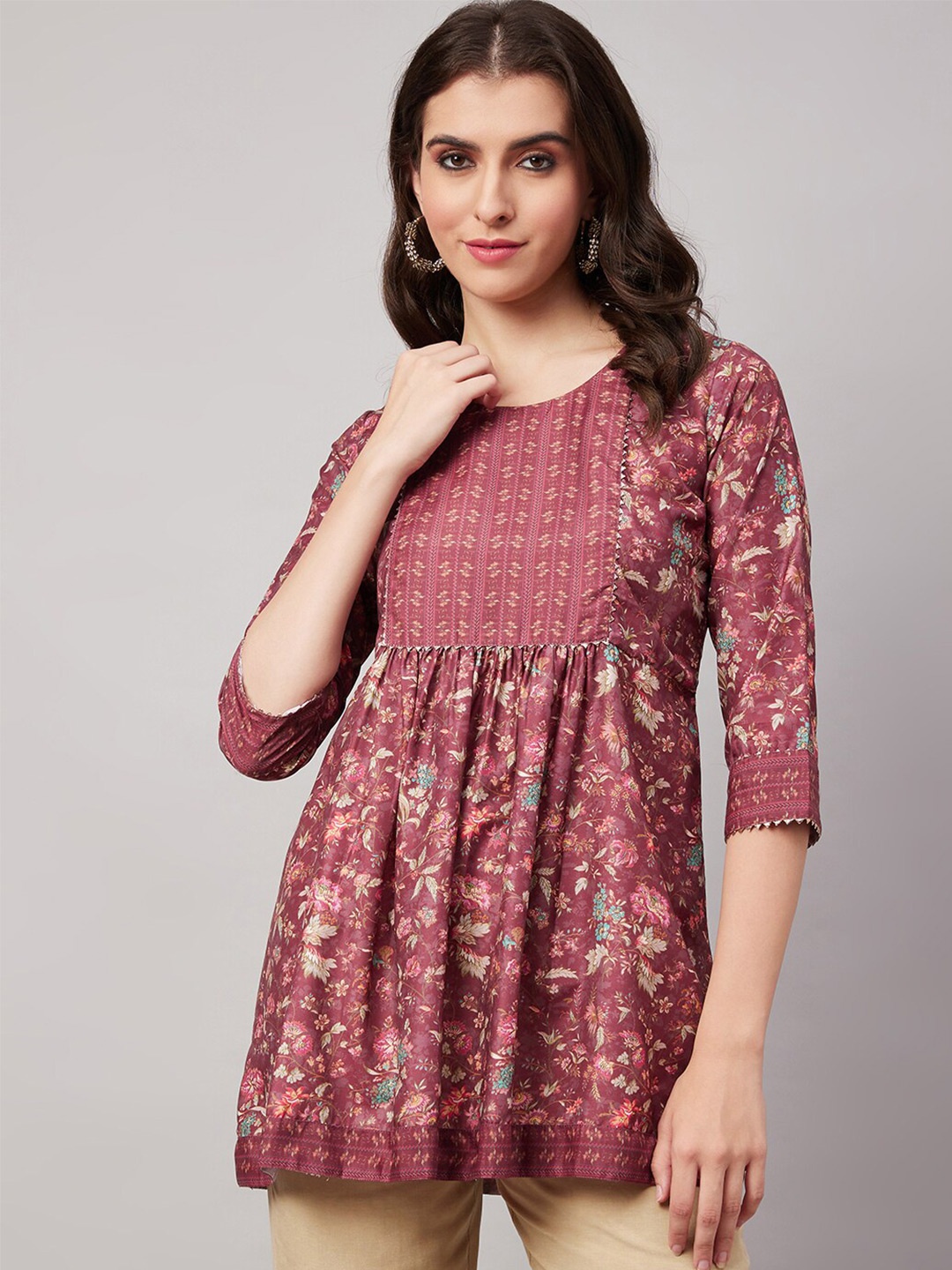 

HERE&NOW Floral Printed Gotta Patti Gotta Patti Pleated Anarkali Kurti, Maroon