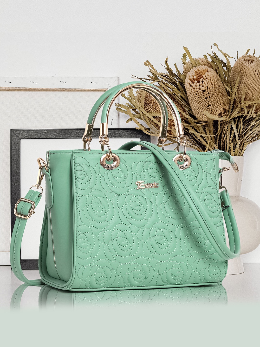 

Exotic Structured Handheld Bag, Green