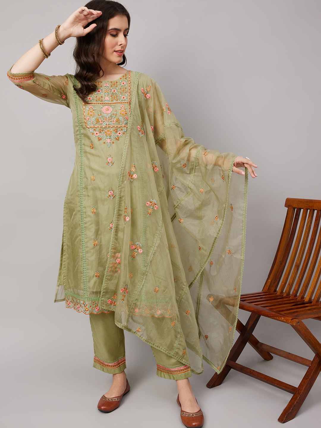 

KALINI Floral Embroidered Regular Thread Work Kurta with Trousers & Dupatta, Green