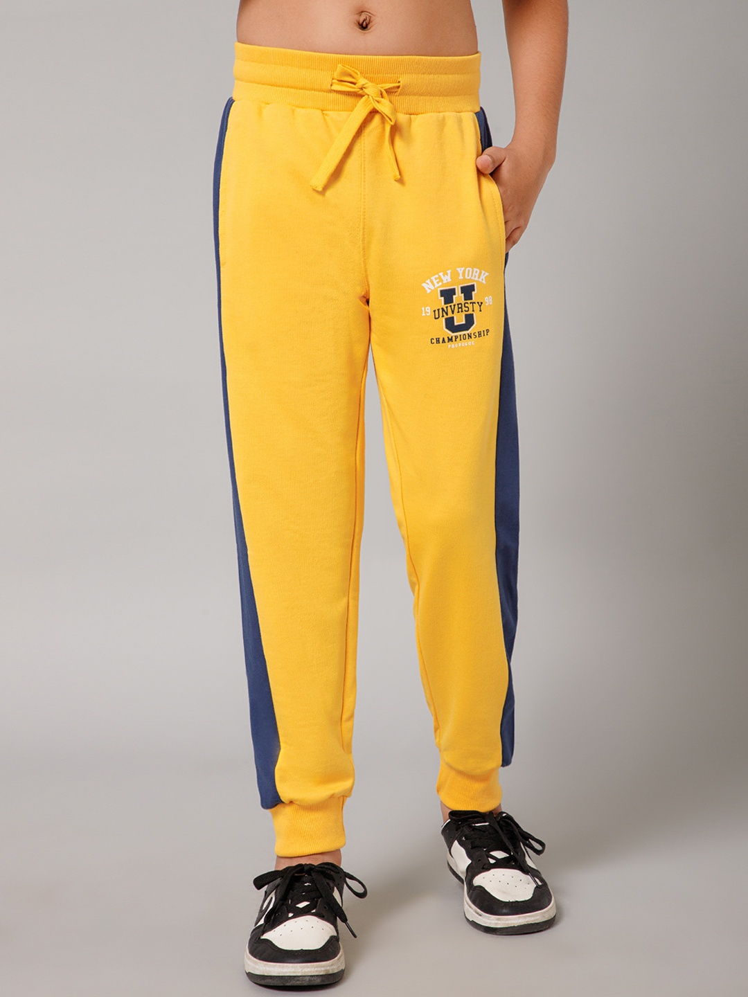 

Provogue Boys Mid-Rise Joggers, Yellow