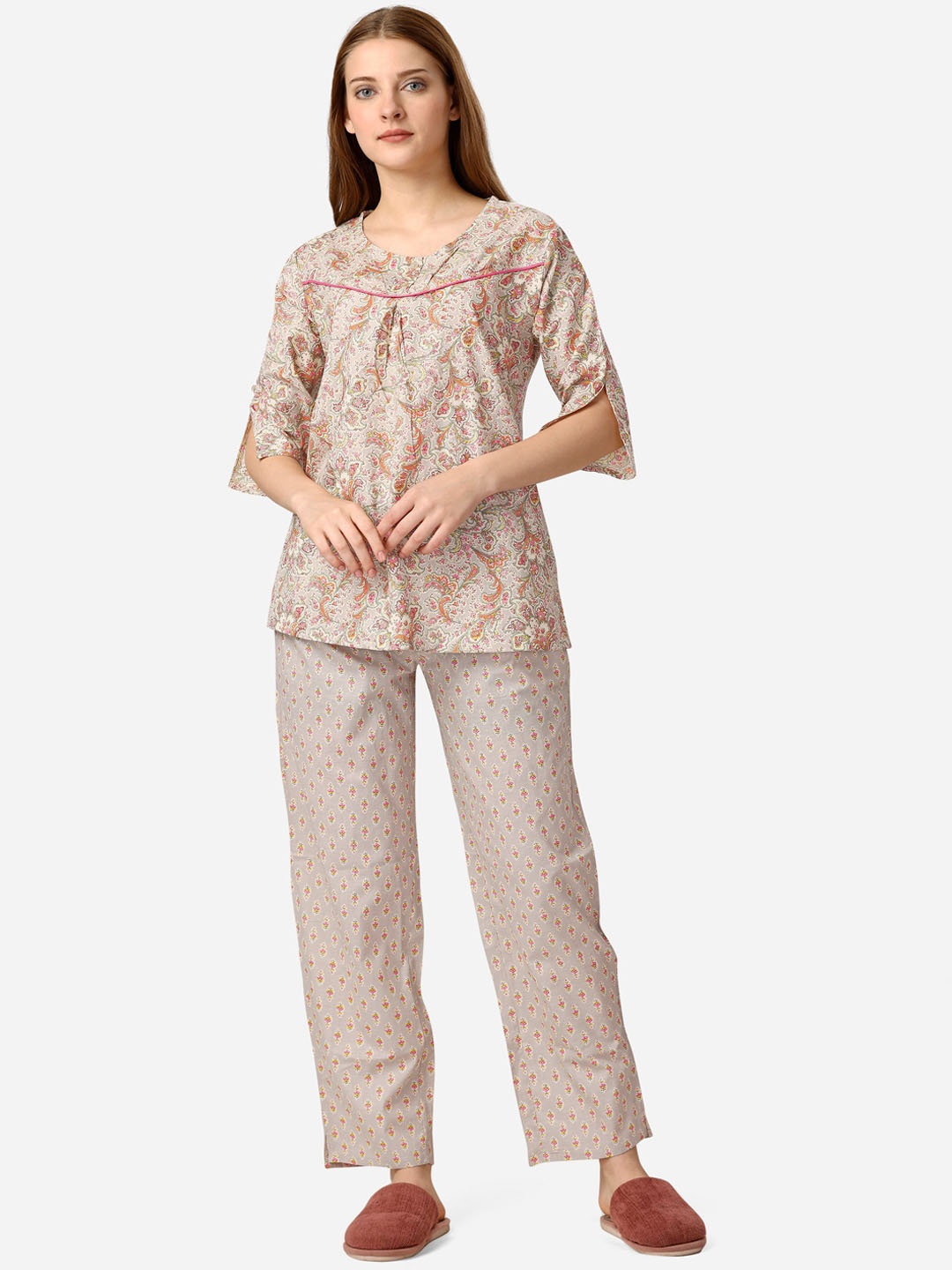 

Lenissa Floral Printed Pure Cotton Top With Pyjamas, Cream