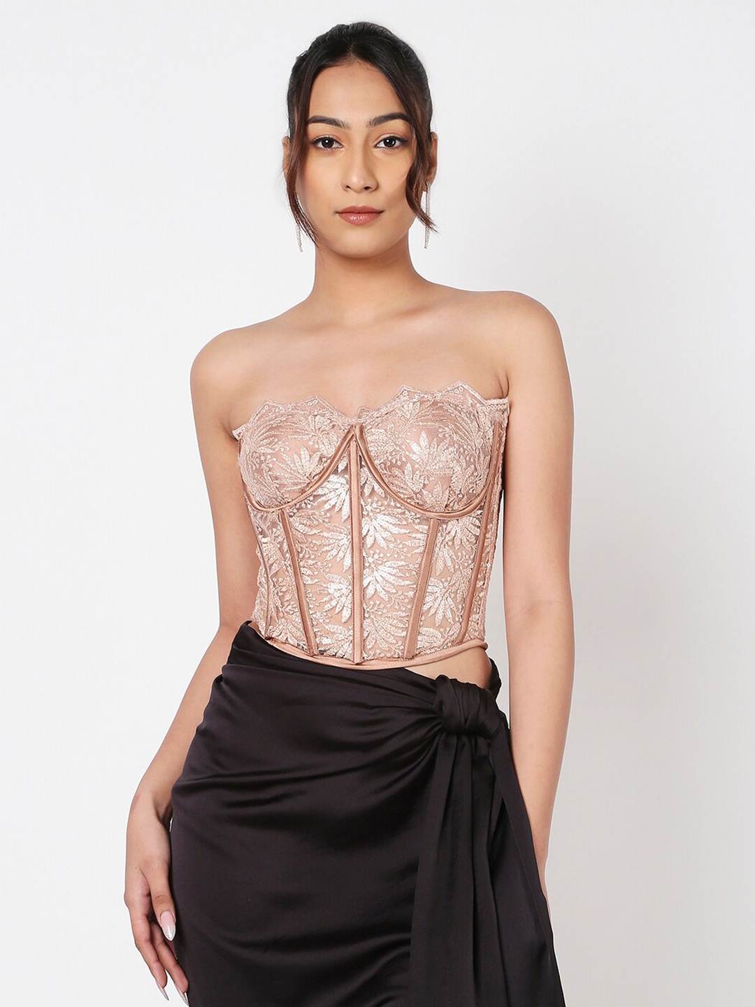 

LIYOKKI Self Design Strapless Lace Crop Tube Top, Beige
