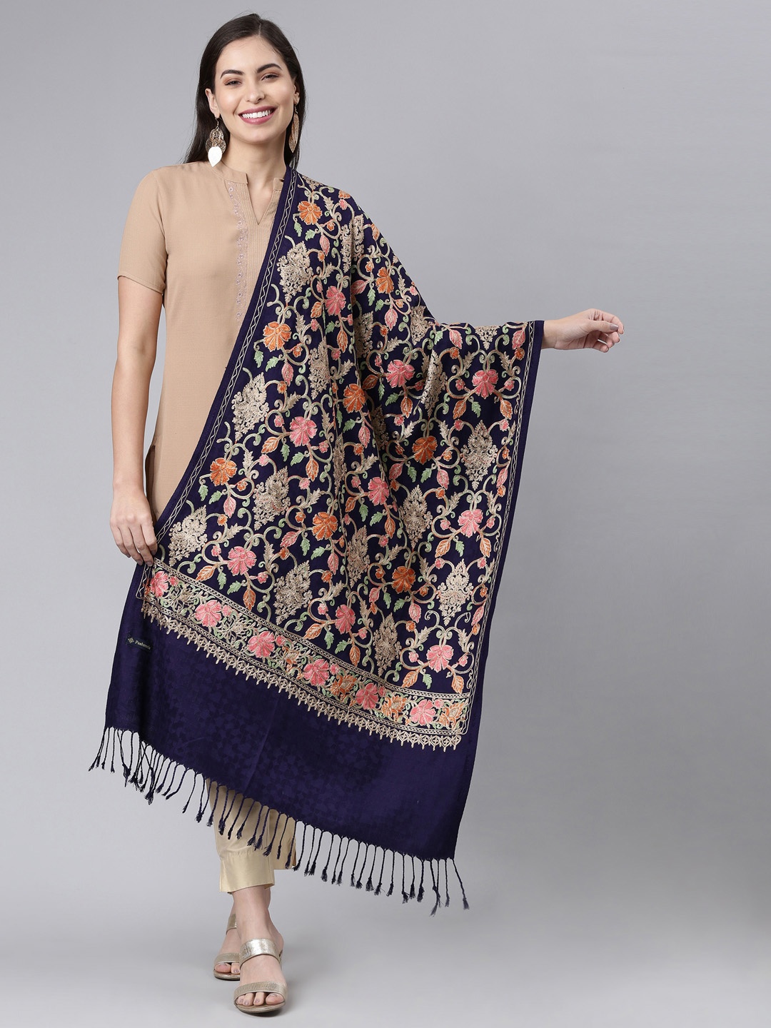 

Pashmoda Aari Embroidered Stole, Blue