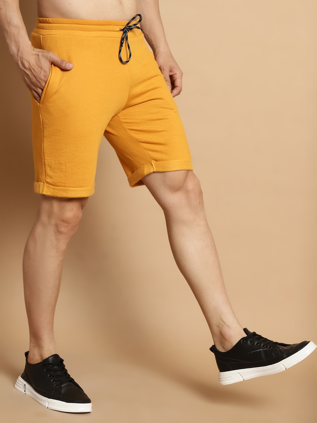 

DOOR74 Men Mid Rise Cotton Shorts, Orange