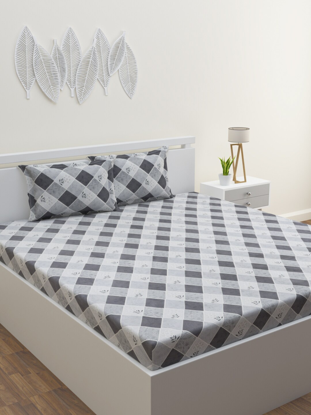 

HERE&NOW White & Grey Geometric Cotton 120 TC Queen Bedsheet With 2 Pillow Covers