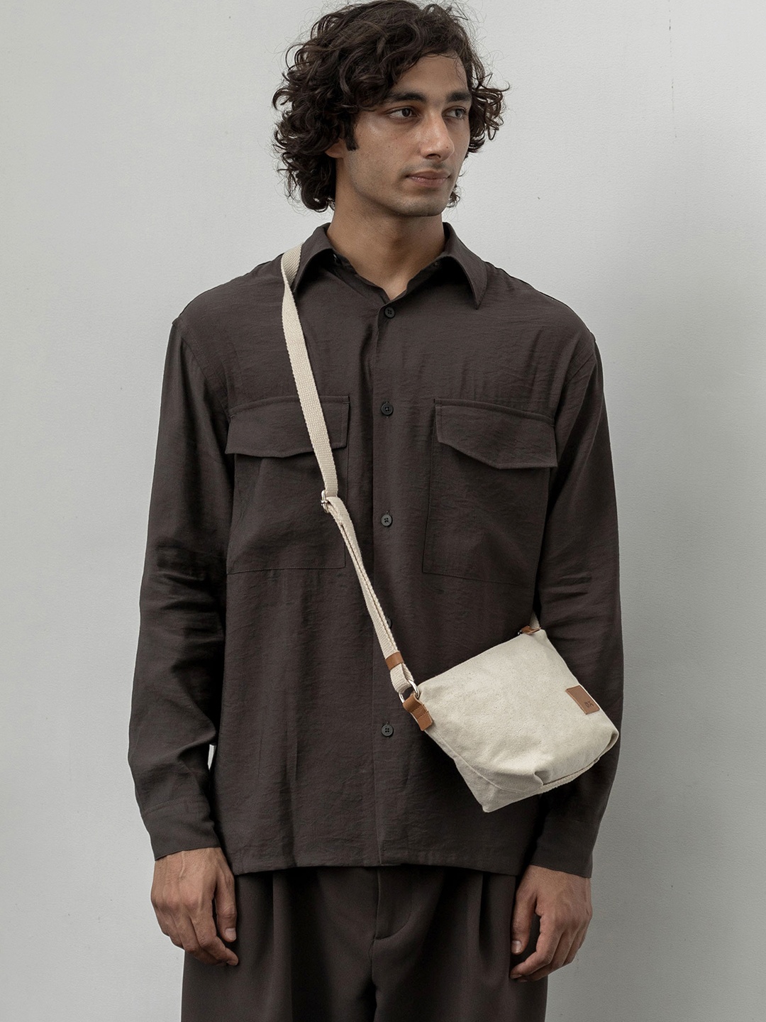 

DailyObjects Cotton Sling Bag, Off white