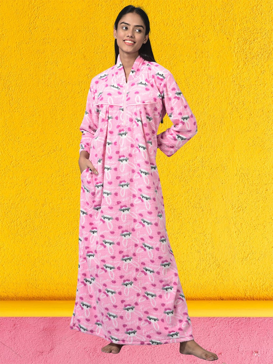 

Noty Graphic Printed V-Neck Maxi Nightdress, Pink