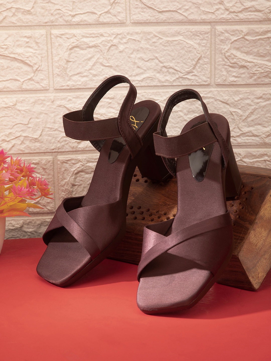 

JM Looks Open Toe Block Heels With Backstrap, Brown