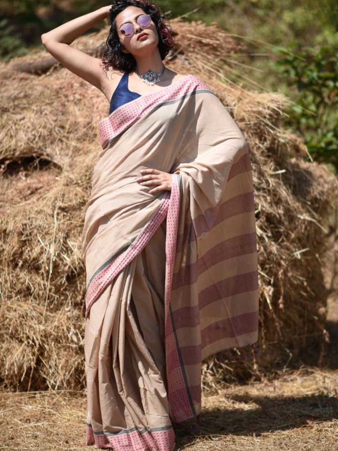 

Suta Beige & Pink Pure Cotton Saree