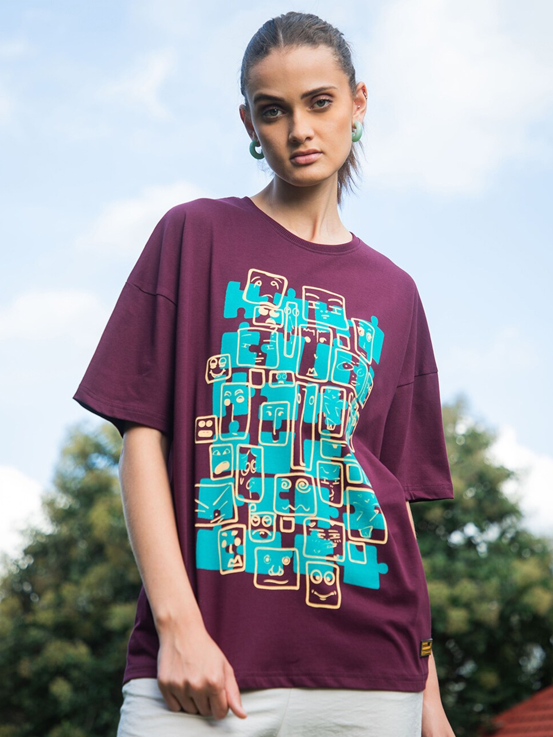 

Stormborn Typography Printed Oversized Drop-Shoulder T-shirt, Maroon