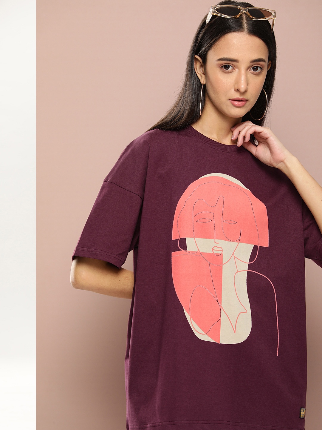 

Stormborn Graphic Printed Oversized Drop-Shoulder T-shirt, Maroon