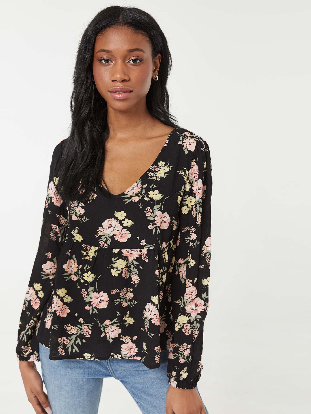 

Ardene Floral Printed V-Neck Top, Black