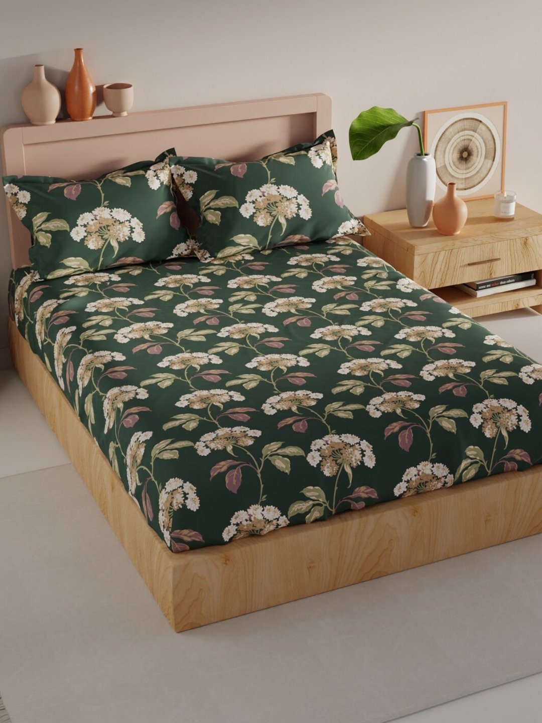 

BIANCA Green & White Floral 200 TC King Bedsheet with 2 Pillow Covers