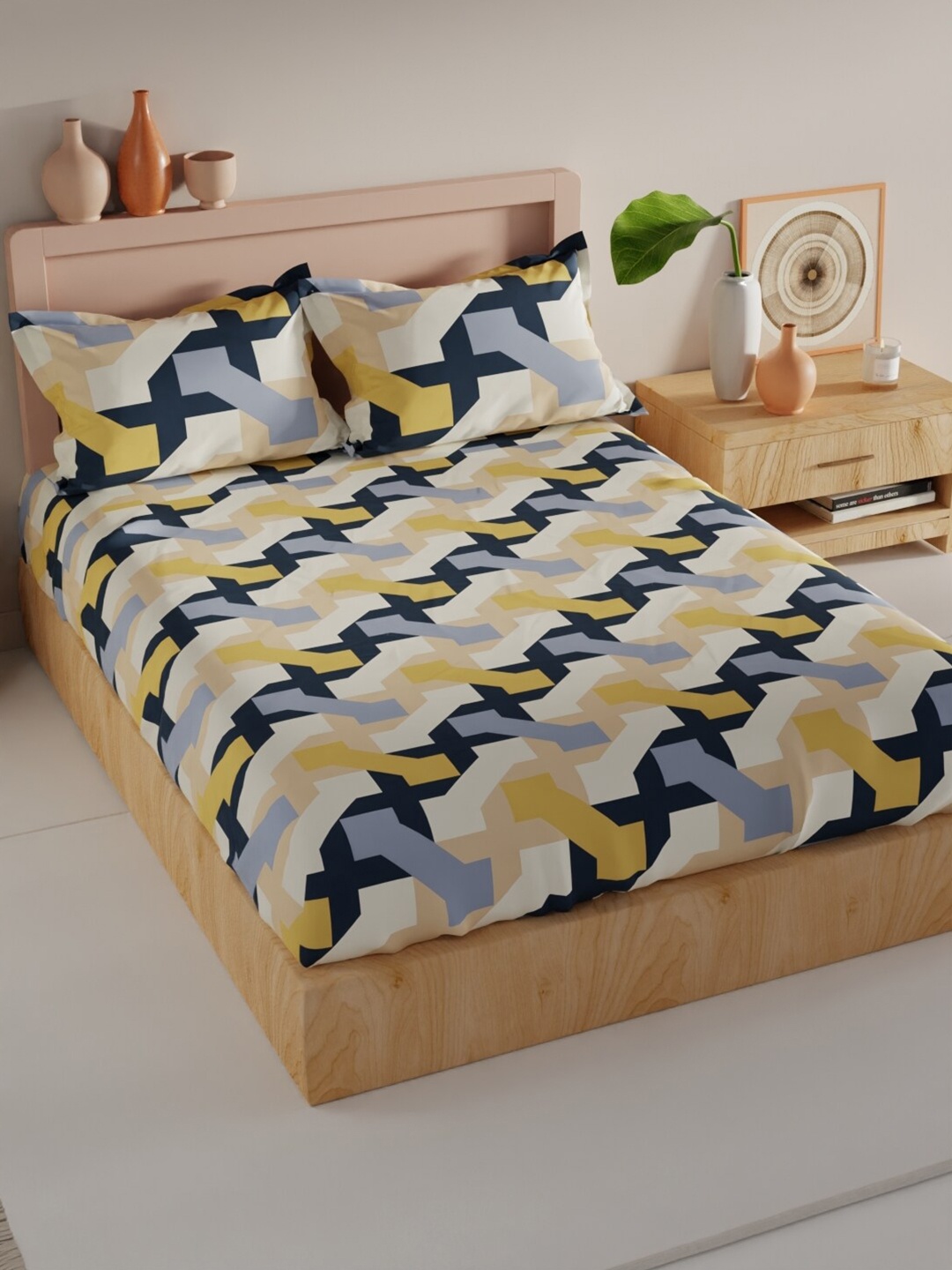 

BIANCA Off White & Blue Geometric 200 TC Fitted King Bedsheet with 2 Pillow Covers