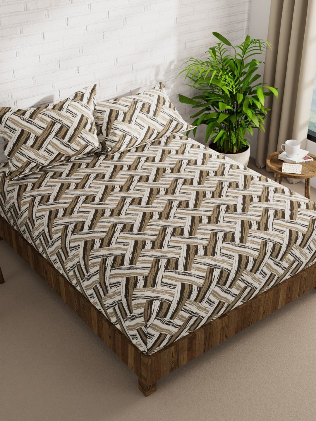 

KOPA Olive Green & White 152 TC Queen Bedsheet with 2 Pillow Covers