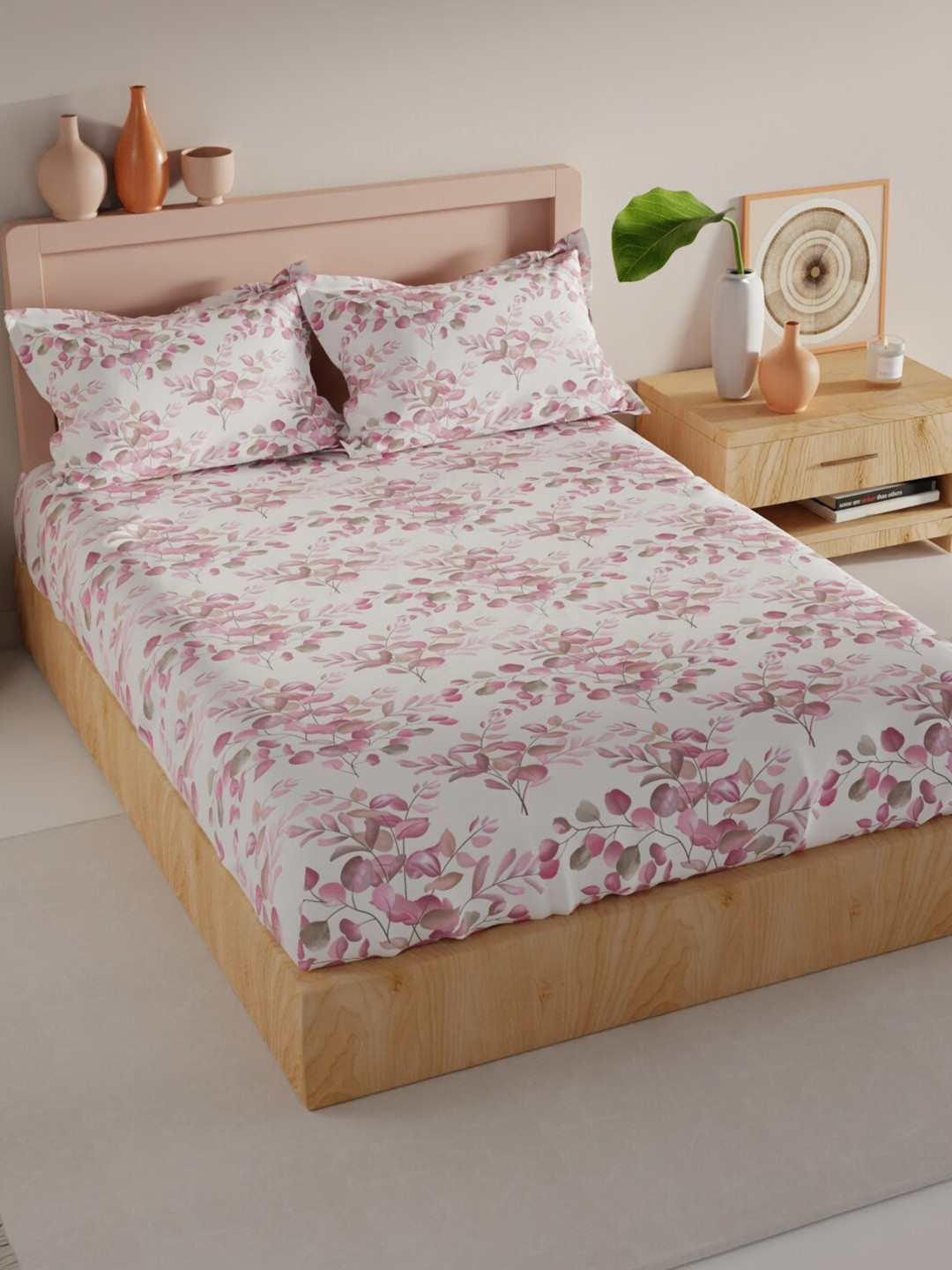 

BIANCA Geo Tokyo Off White & Pink Floral Microfiber 200 TC King Bedsheet & 2 Pillow Covers