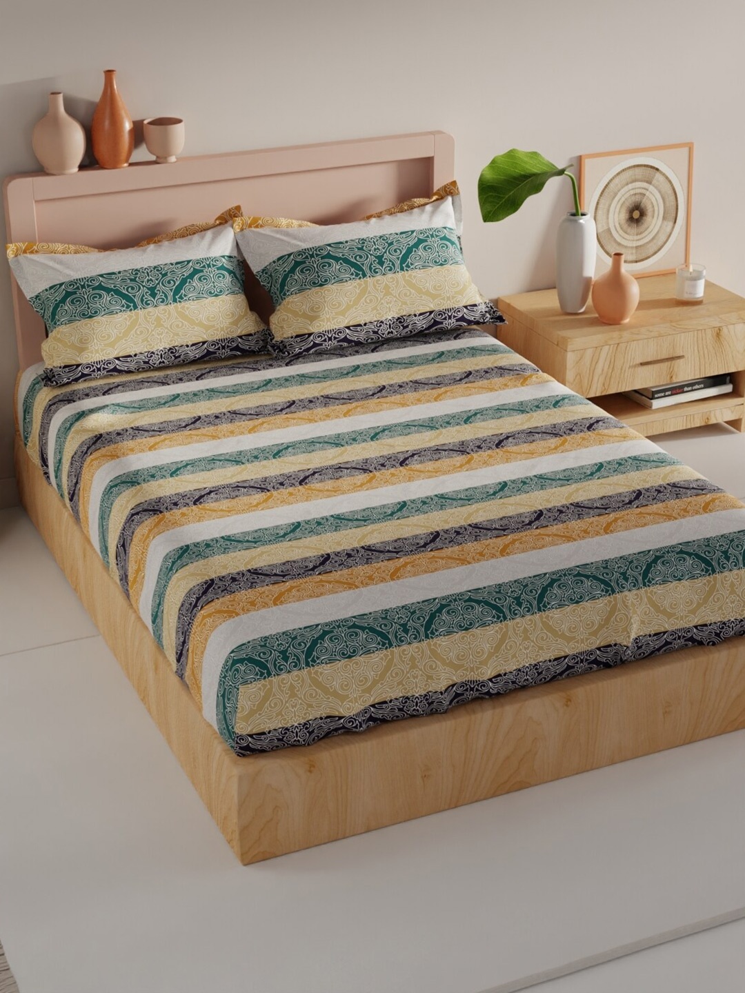 

BIANCA Tokyo-Bay White Striped Microfiber 200 TC King Bedsheet With 2 Pillow Covers