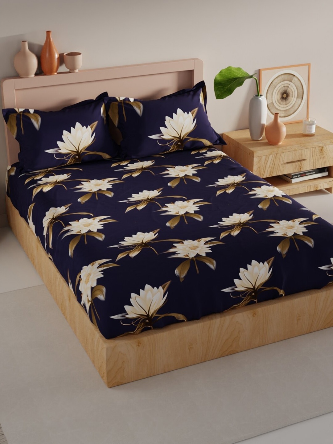 

BIANCA Navy Blue & Green Floral 200 TC King Bedsheet with 2 Pillow Covers