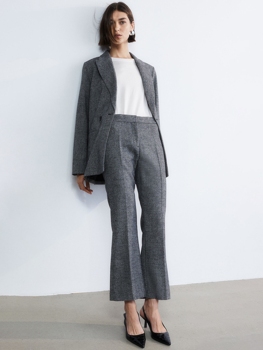

H&M Women High-Waisted Tailored Trousers, Grey
