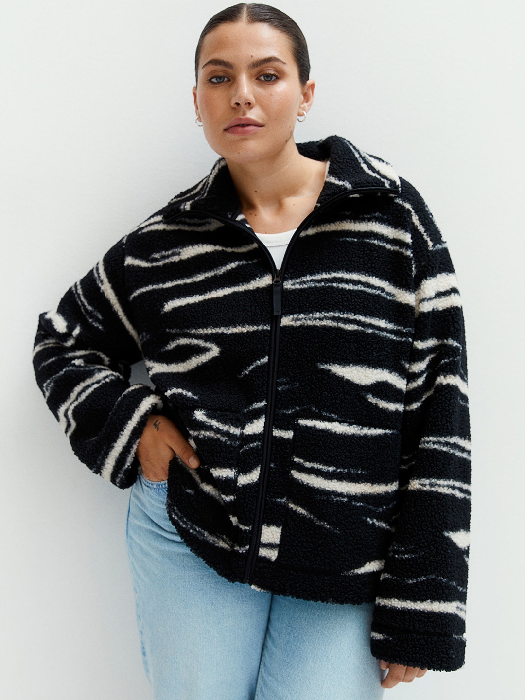 

H&M Teddy Jacket, Black