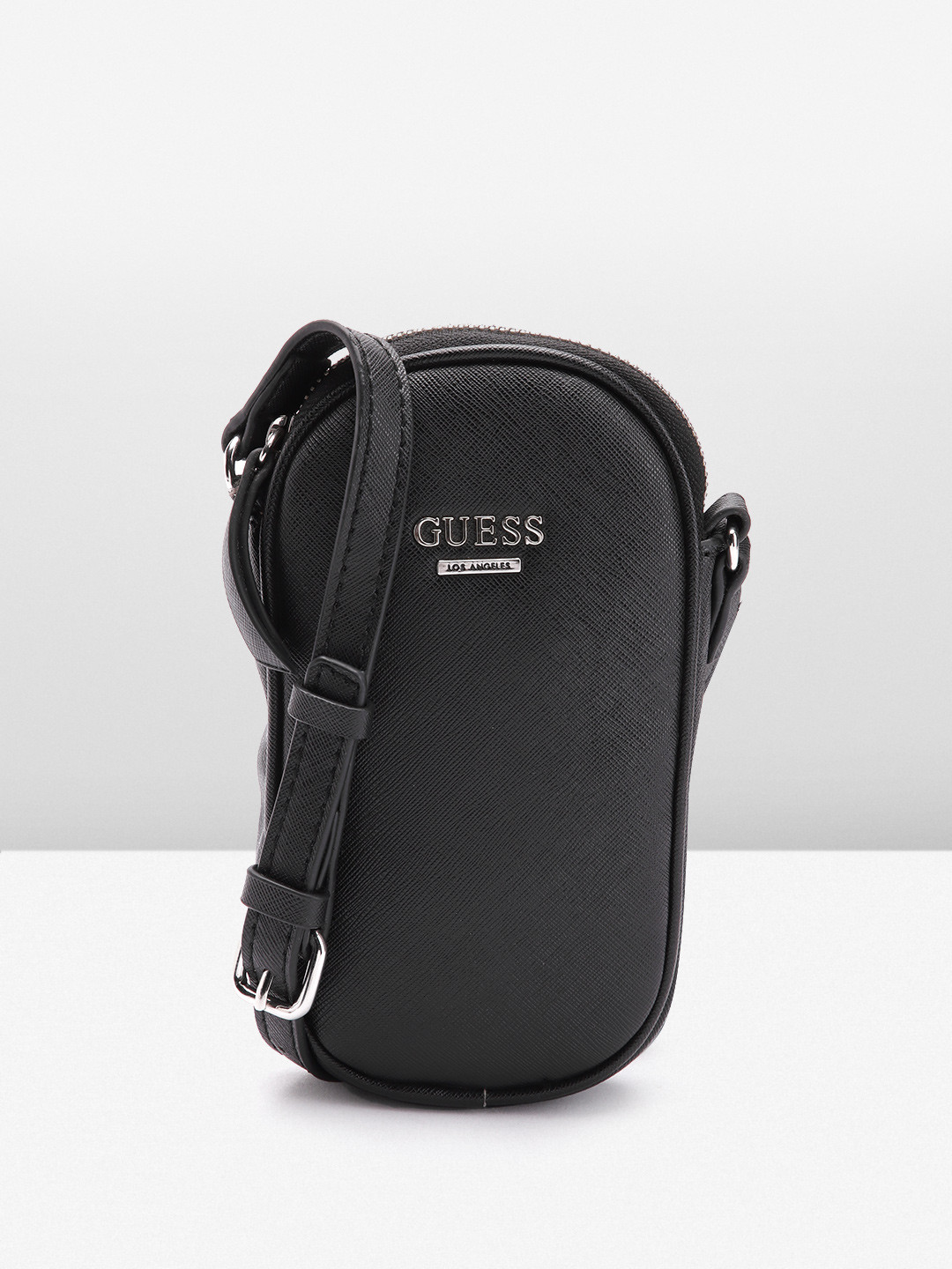 

GUESS Women Textured Crossbody Mobile Pouch, Black